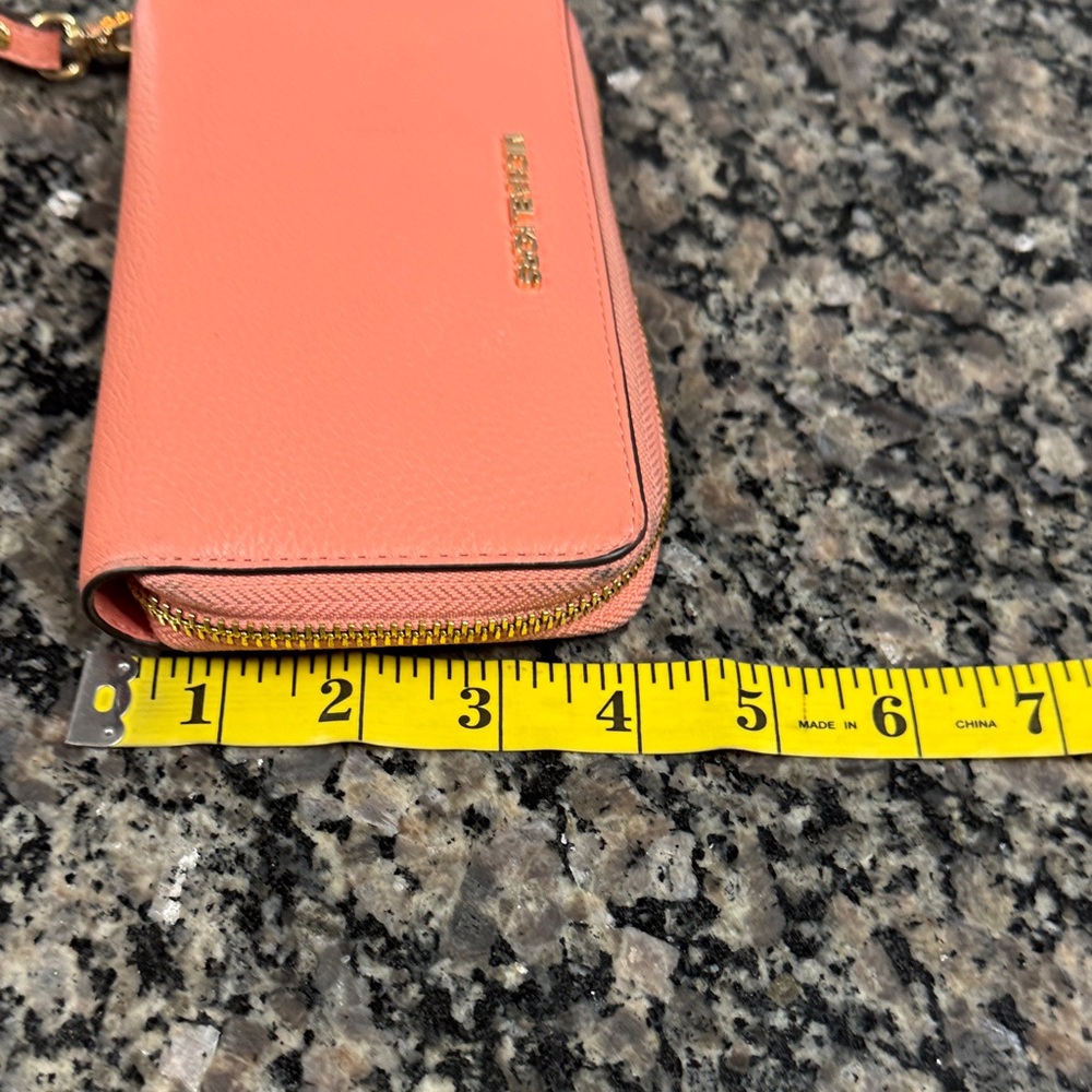 Michael Kors Coral leather Wristlet Clutch - Picture 15 of 16